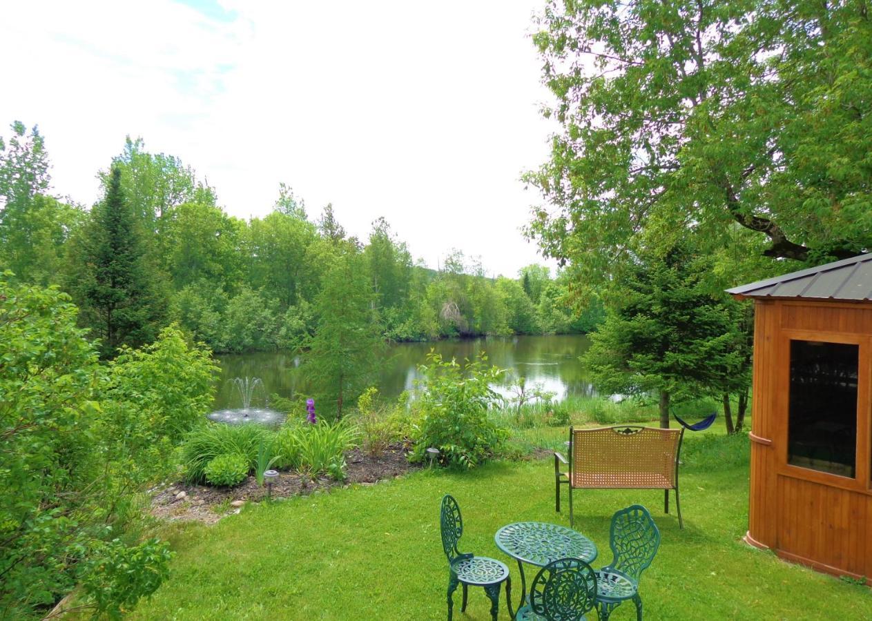 Motel Des Deux Lacs Waterloo Kültér fotó