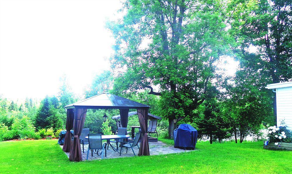 Motel Des Deux Lacs Waterloo Kültér fotó
