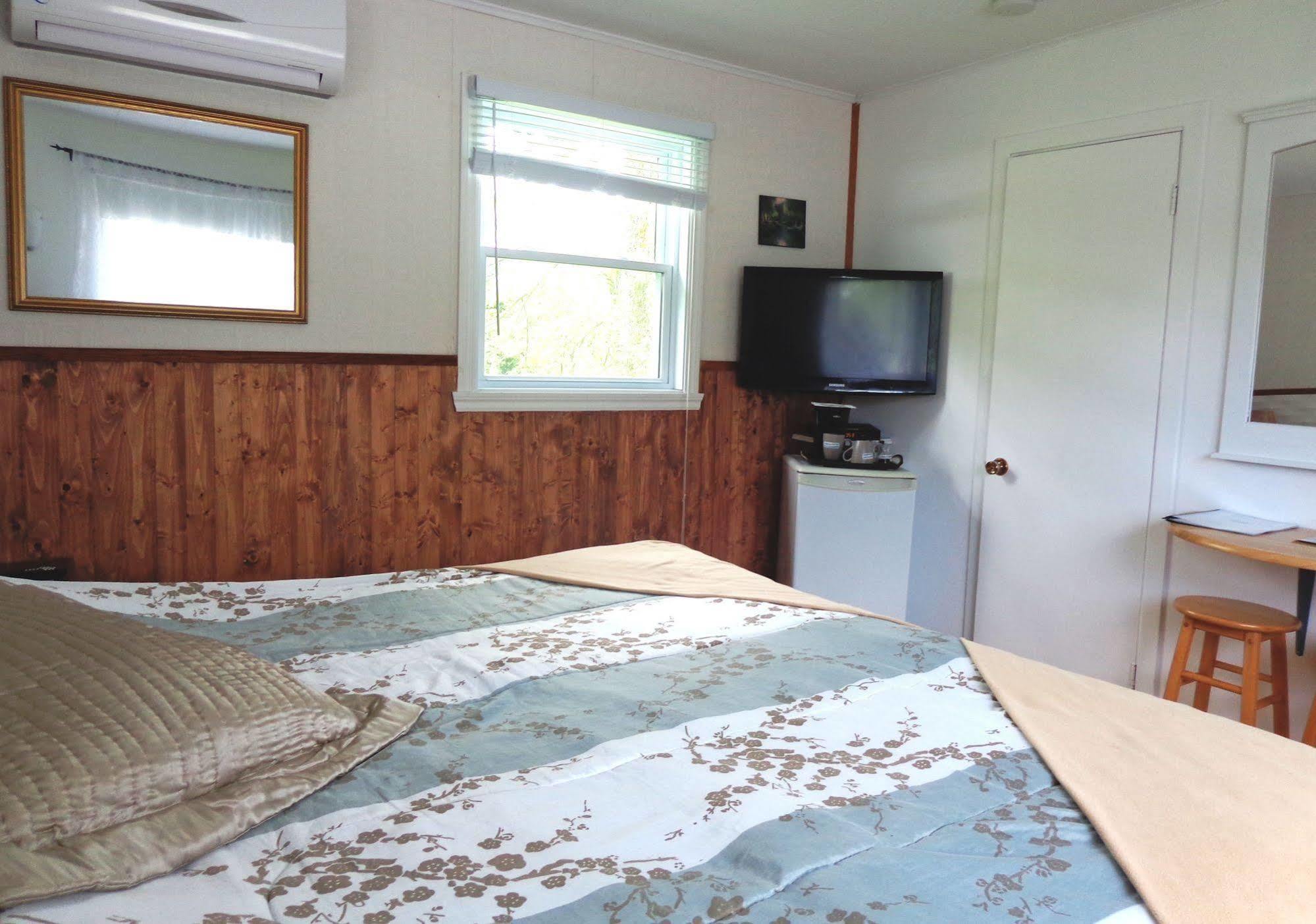 Motel Des Deux Lacs Waterloo Kültér fotó