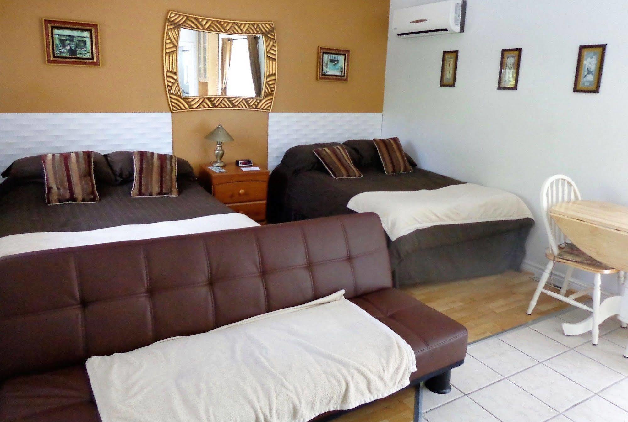 Motel Des Deux Lacs Waterloo Kültér fotó