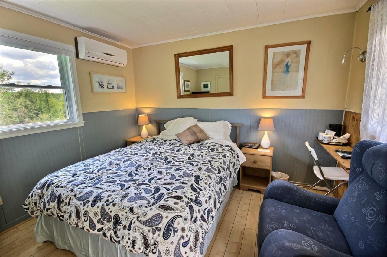 Motel Des Deux Lacs Waterloo Kültér fotó
